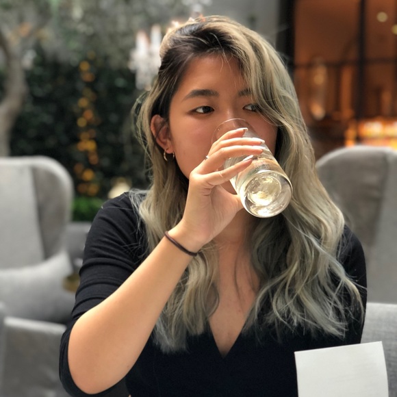 Meet your Posher, Viv - Picture 1 of 1